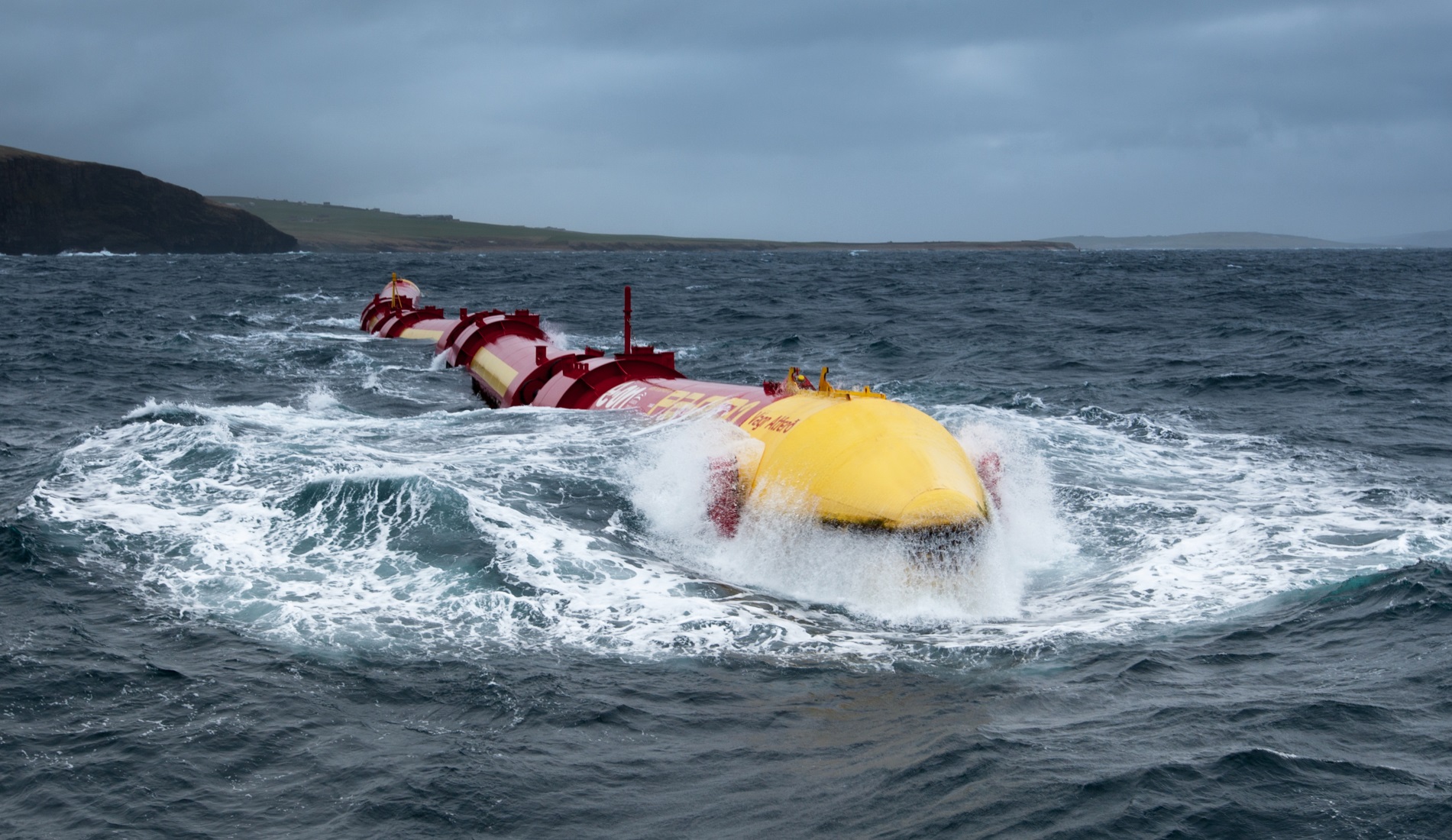 se01_pelamis-machine-orkney-credit-rob-ionides.jpg